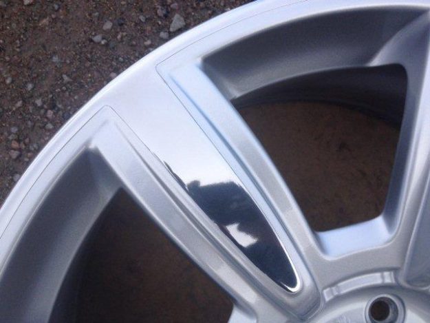 Bentley alloy, after our repair