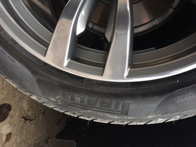 Diamond Cut alloy wheels